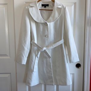 Larry Levine White Trench coat